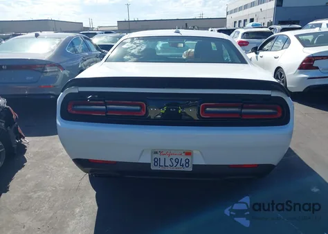 2019 Dodge Challenger Srt Hellcat Redeye z USA, uszkodzony, nr VIN 2C3CDZL93KH570013